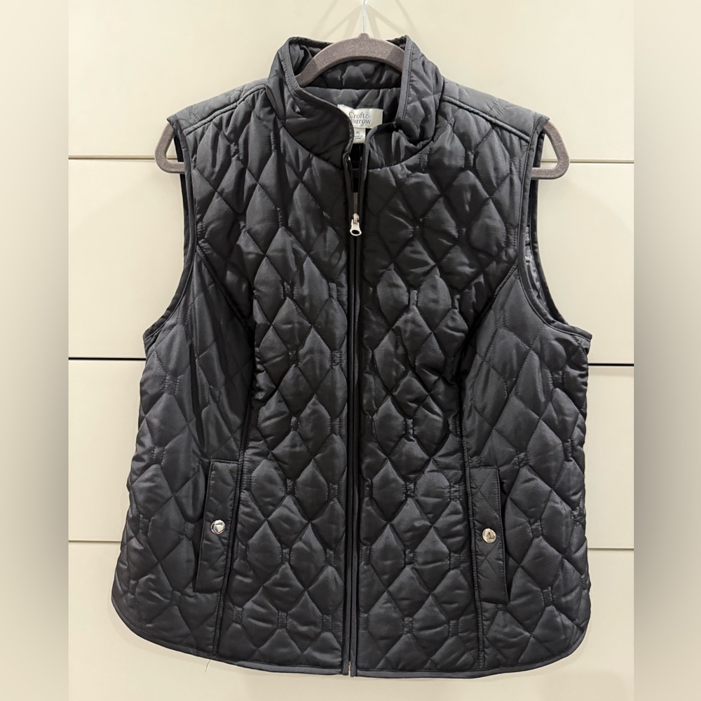 Quilted Vest in black